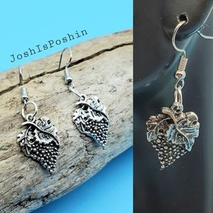 Silver handmade leaf earrings